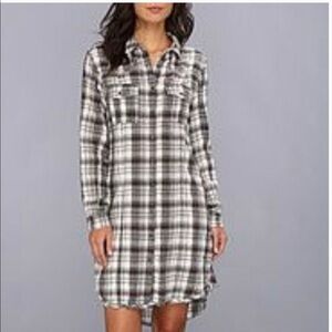 Urban renewal long plated button down tunic shirt long sleeve Sz M/L E